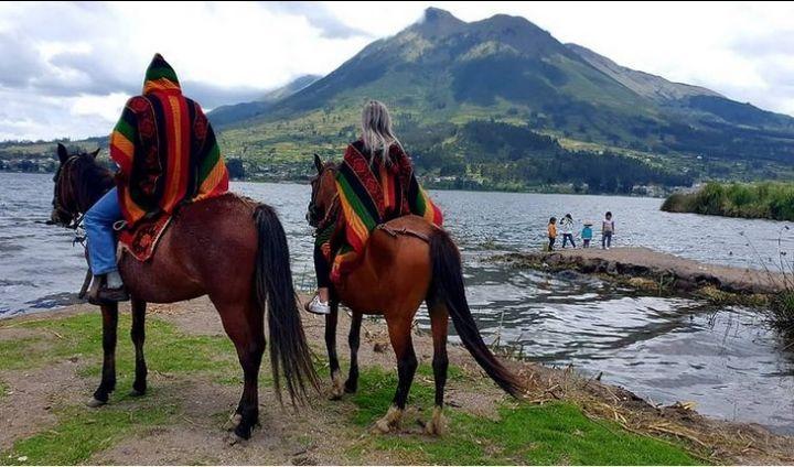Paseo a caballo por el Lago
