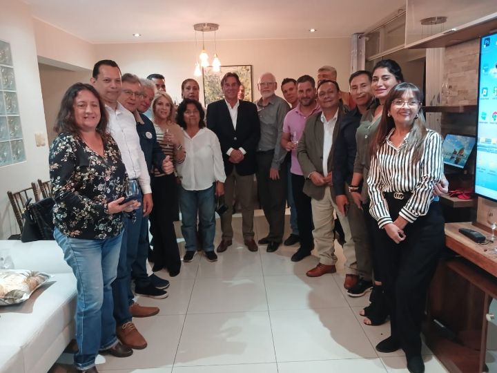 Cata grupal con Jhony Schuller y Bodega La Caravedo