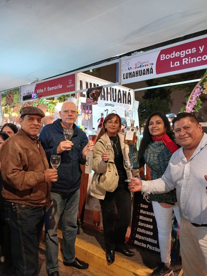 Asistiendo a ferias de  vendimia